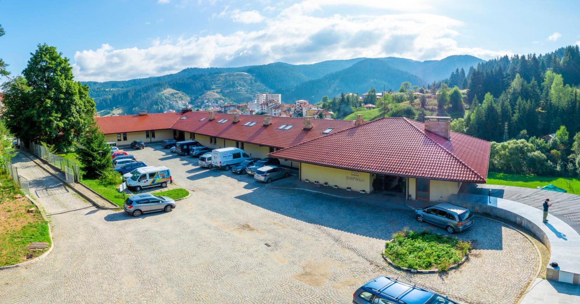 Borika Hotel Tsjepelare Eksteriør bilde
