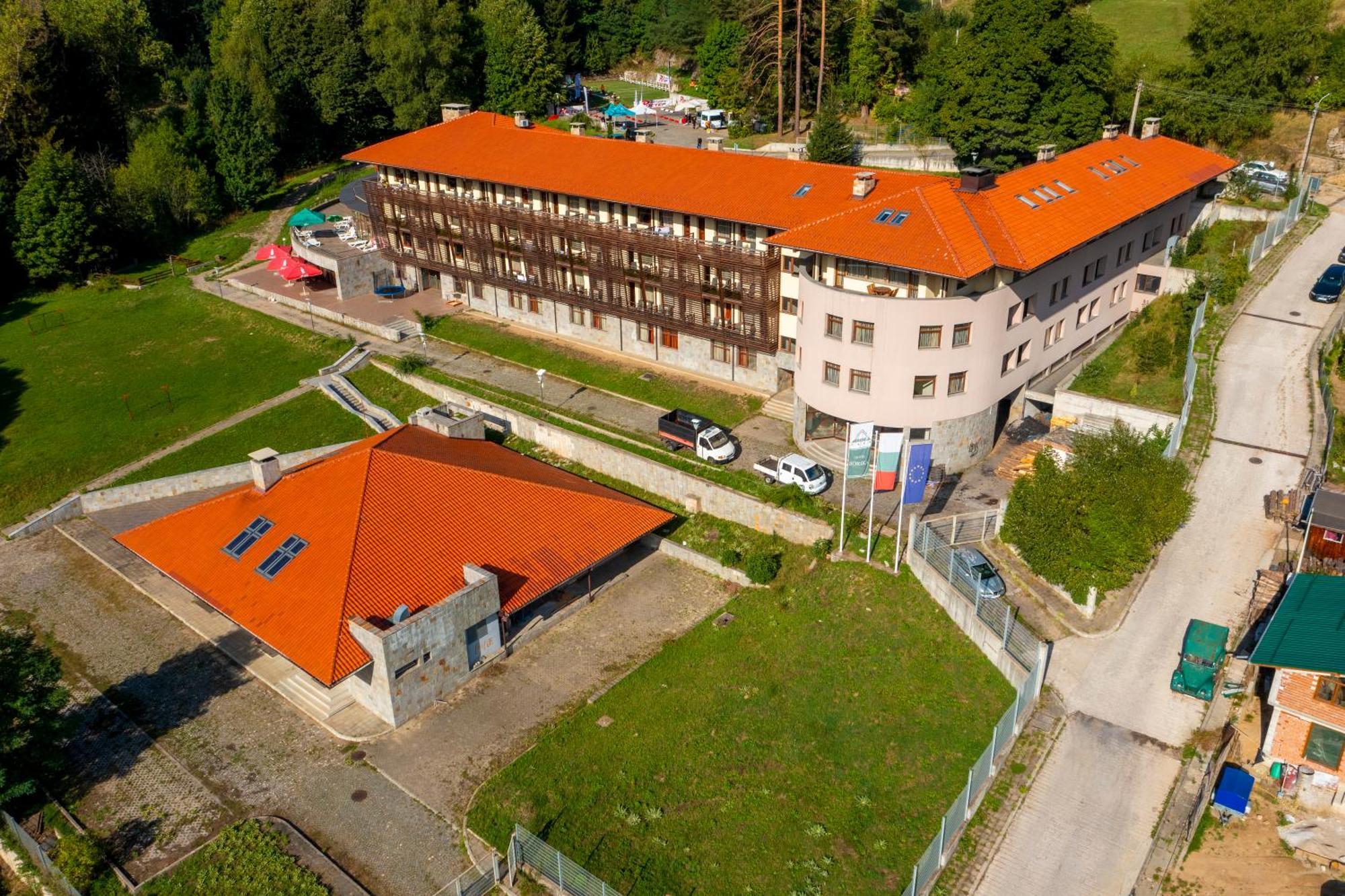 Borika Hotel Tsjepelare Eksteriør bilde